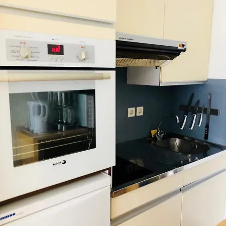 Apartment Studio Tout Equipe Avec Parking Et Wifi A226 *